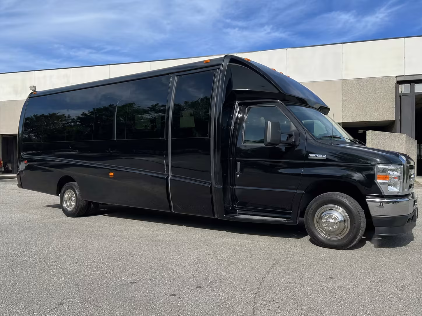minibus and charter bus rentals for large warner robins prom groups
