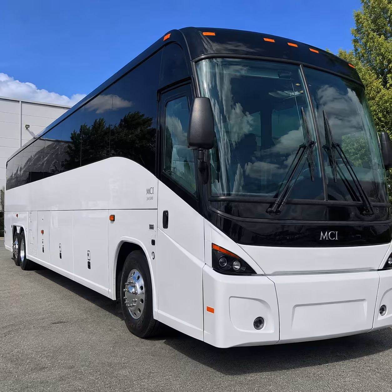 robins afb shuttle buses for warner robins personnel and contractors